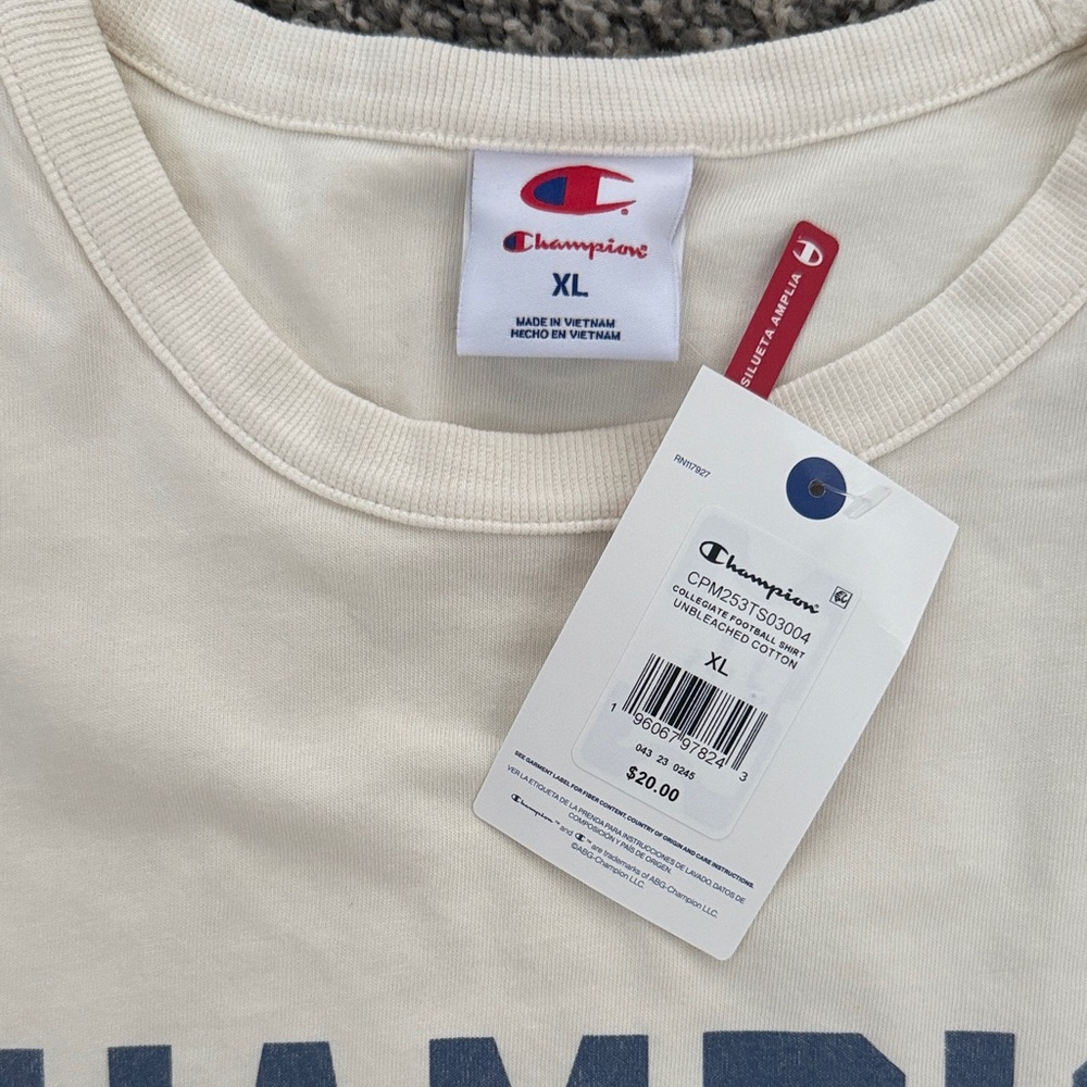 Champion T-Shirt NWT - Unisex XL - Picture 2 of 3